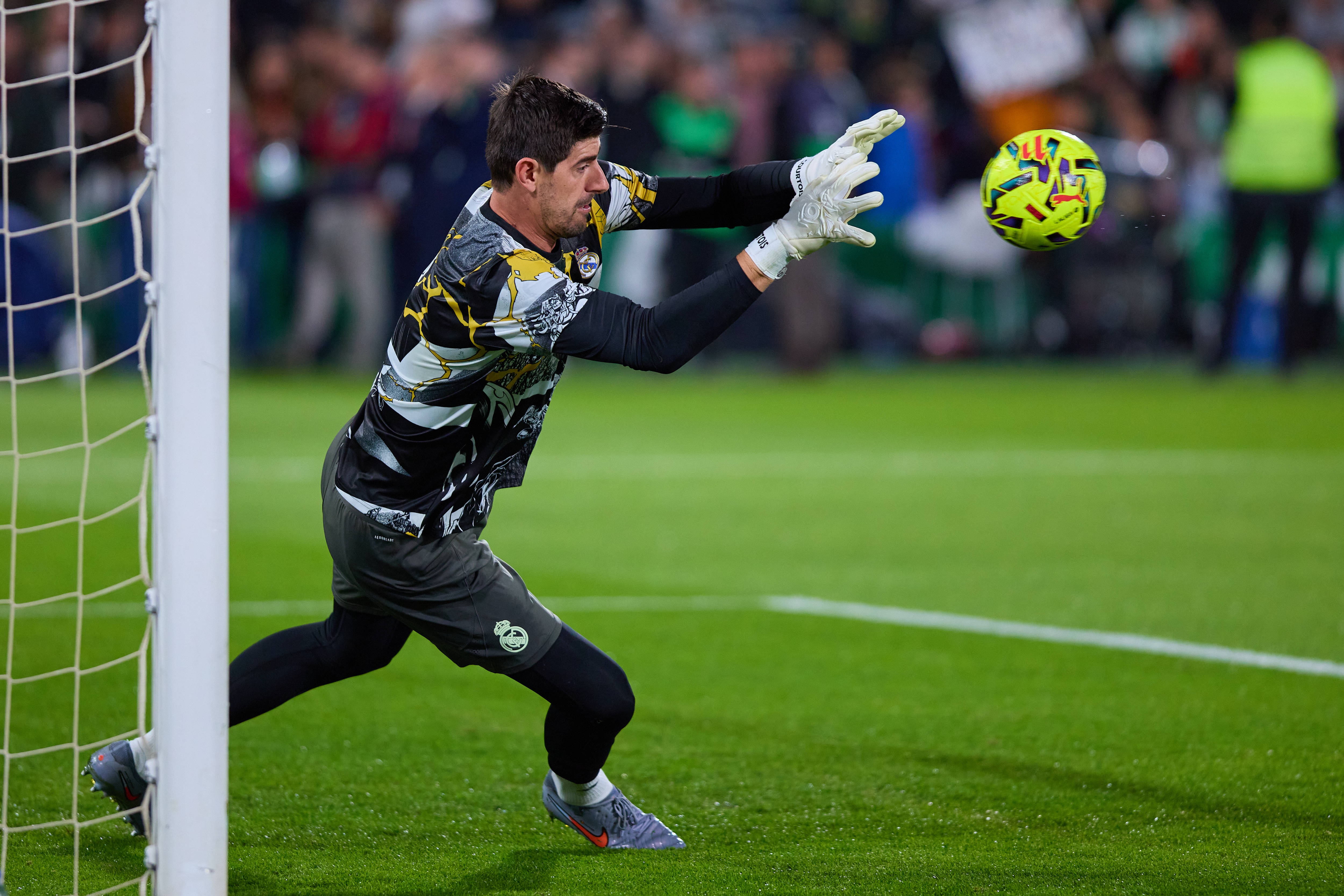 开云体育官方网-库尔图瓦取得西甲第150场零封，共出战332场比赛+零封场次超45%